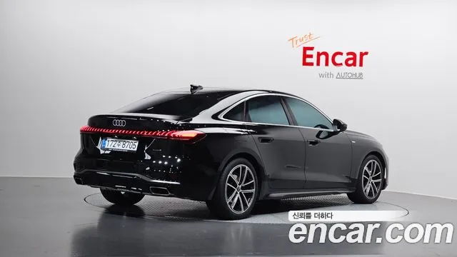 Audi A5 40 TFSI quattro S Line — Фото автомобиля 2