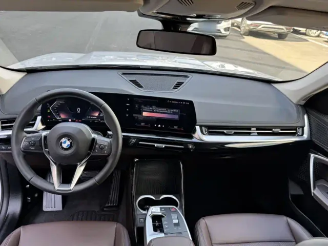 BMW X1 — Фото автомобиля 13