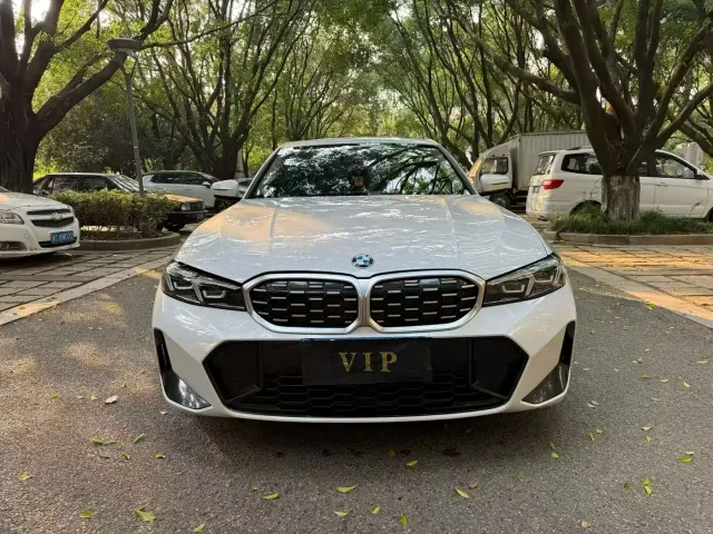 BMW 3 Series — Фото автомобиля 2