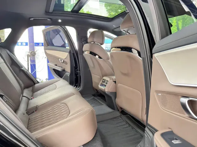 BYD Han — Фото автомобиля 15