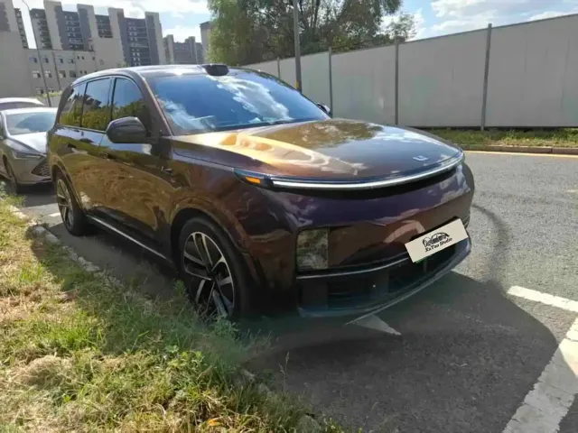 Фотография автомобиля — Li Auto L9