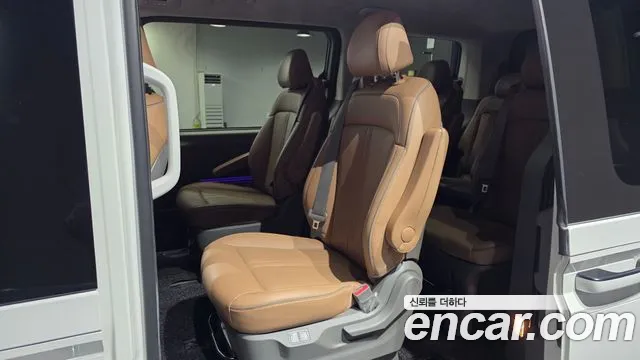 Hyundai Staria Staria Lounge 9 мест — Фото автомобиля 12