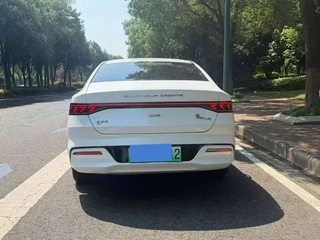 BYD Qin PLUS — Фото автомобиля 8