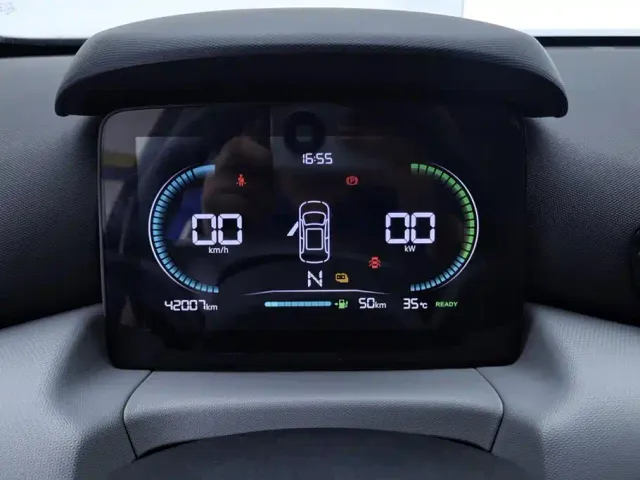 Leapmotor T03 — Фото автомобиля 14