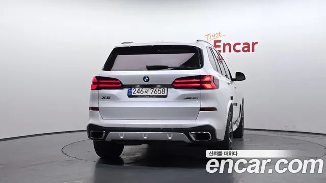 BMW X5 xDrive 40i M Sport — Фото автомобиля 4
