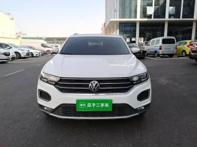 Volkswagen T-Roc — Фото автомобиля 2