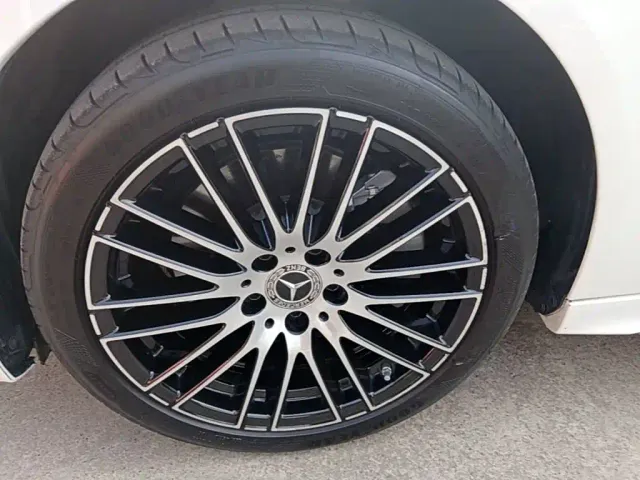 Mercedes-Benz C-Class — Фото автомобиля 22