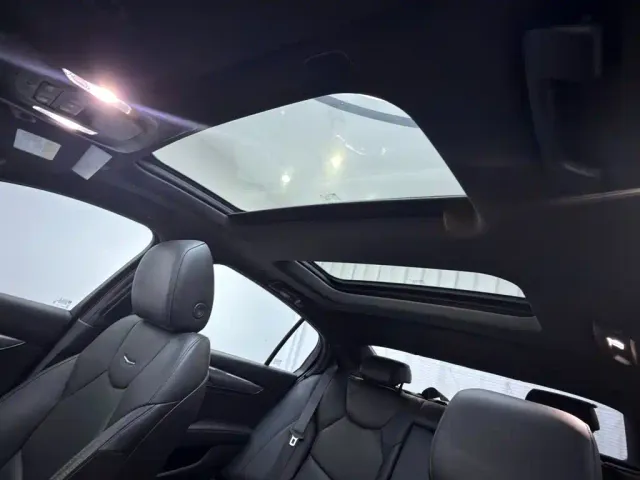 Cadillac CT5 — Фото автомобиля 17