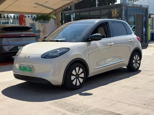 Wuling Bingo — Фото автомобиля 2