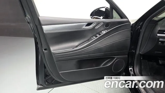 Genesis G80 RG3 — Фото автомобиля 13
