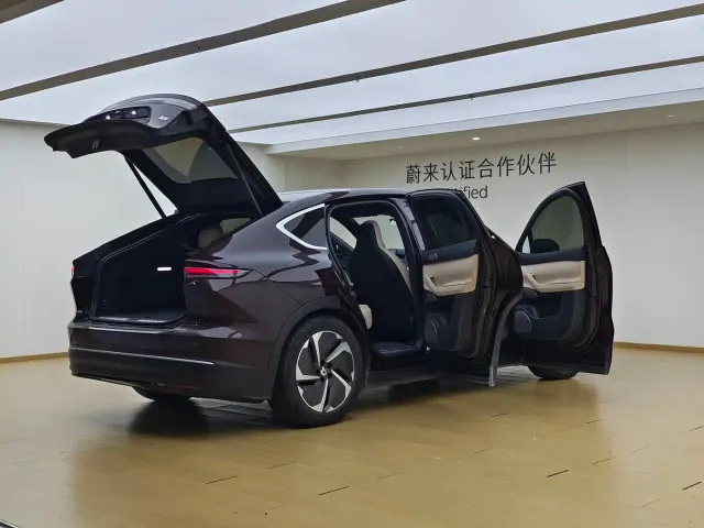 Nio EC7 — Фото автомобиля 8