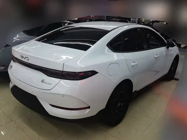 BYD Qin PLUS — Фото автомобиля 3