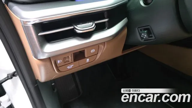 Hyundai Grandeur Grandeur (GN7) 2.5 Бензин 2WD — Фото автомобиля 8