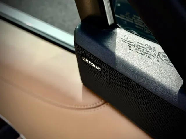 Land Rover Range Rover — Фото автомобиля 11