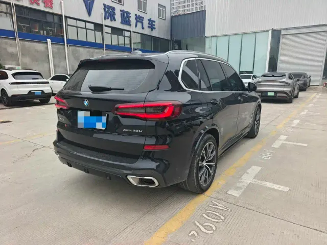 BMW X5 — Фото автомобиля 4