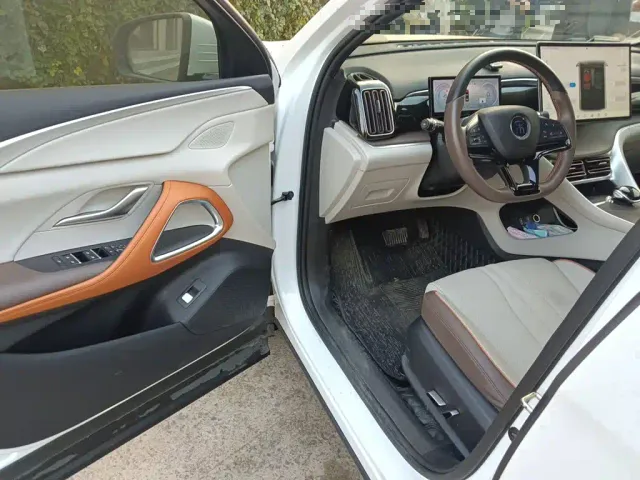 BYD Song Pro — Фото автомобиля 12