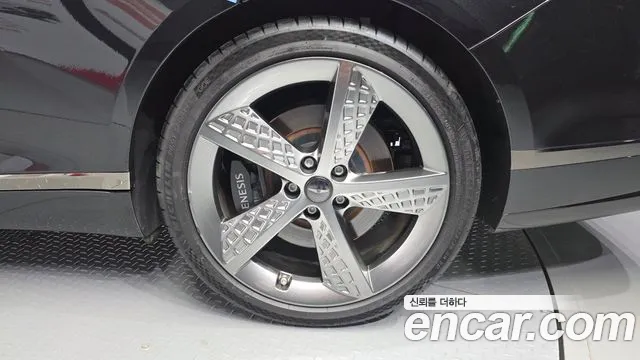 Genesis G80 RG3 — Фото автомобиля 5