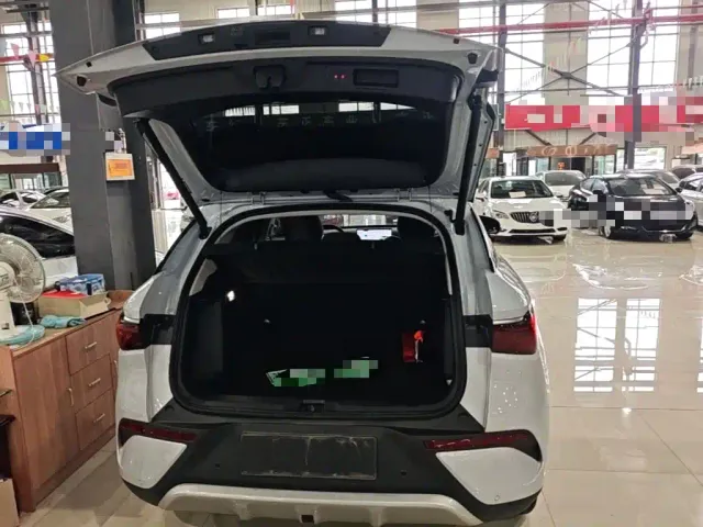 BYD Yuan PLUS — Фото автомобиля 18