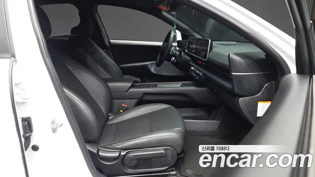 Hyundai Ioniq 6 — Фото автомобиля 17