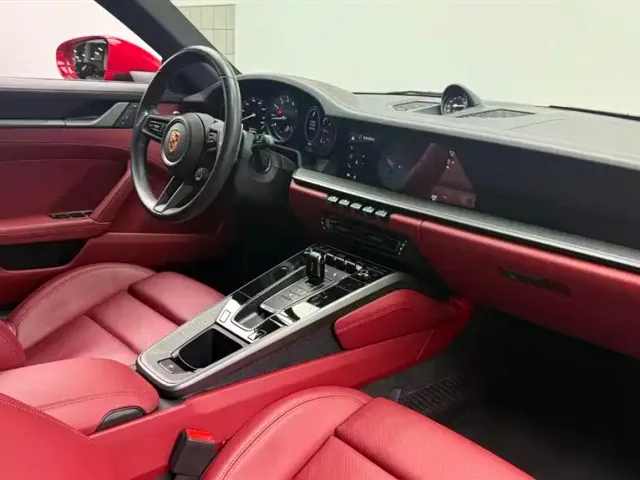 Porsche 911 — Фото автомобиля 10