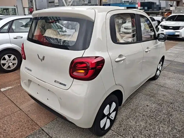 Wuling Hongguang Mini EV — Фото автомобиля 6