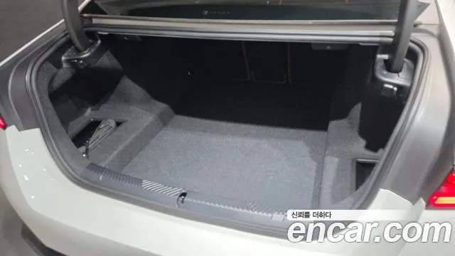 BMW 5-Series 5 серия (G60) 530i xDrive M Sport — Фото автомобиля 29
