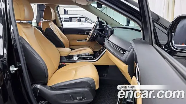 Kia Canival Carnival 4 поколение Дизель 9 мест Signature — Фото автомобиля 9