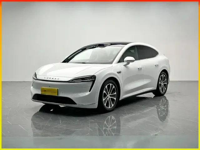 Фотография автомобиля — Luxeed R7