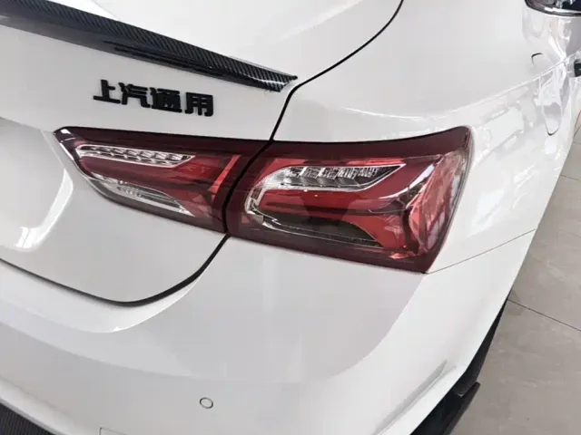 Chevrolet Malibu XL — Фото автомобиля 7
