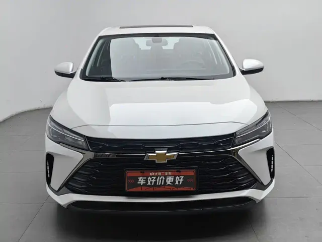 Chevrolet Monza — Фото автомобиля 3