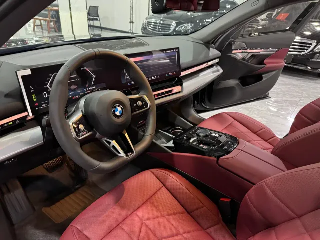 BMW 5 Series — Фото автомобиля 4