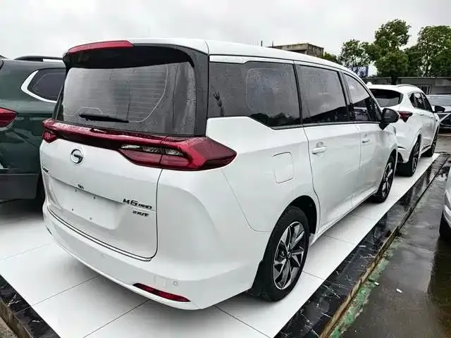 GAC Trumpchi M6 — Фото автомобиля 4