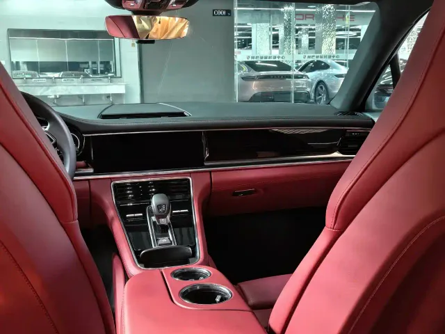 Porsche Panamera — Фото автомобиля 7