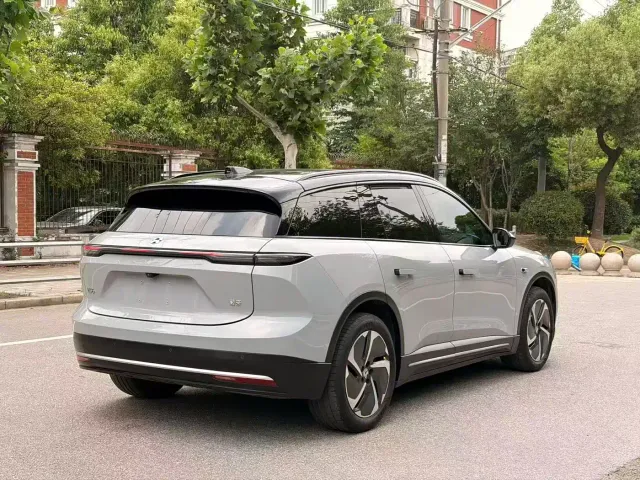 Nio ES6 — Фото автомобиля 7