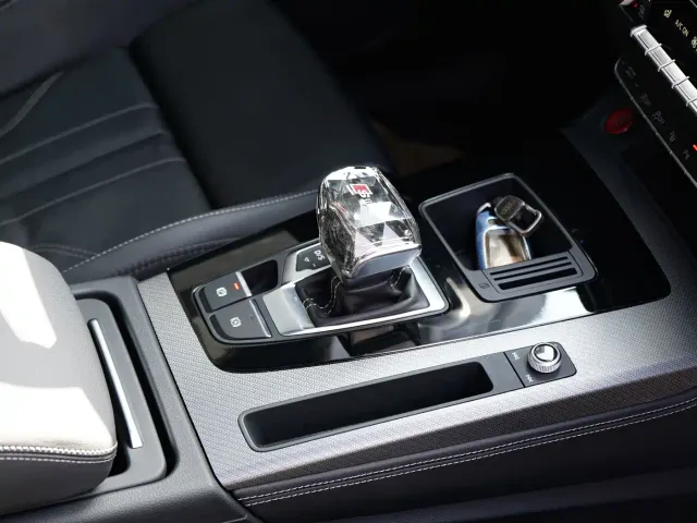 Audi Q5L — Фото автомобиля 13