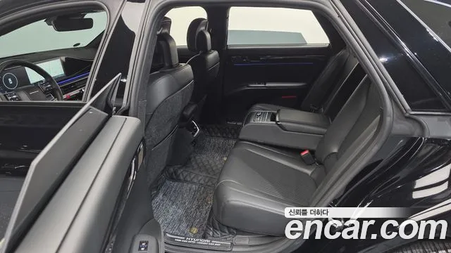Hyundai Grandeur Grandeur (GN7) 2.5 Бензин 2WD — Фото автомобиля 12