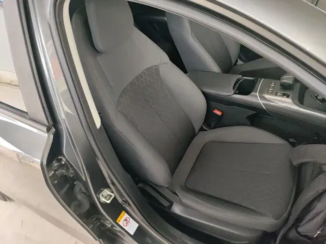 Changan Qiyuan A05 — Фото автомобиля 24