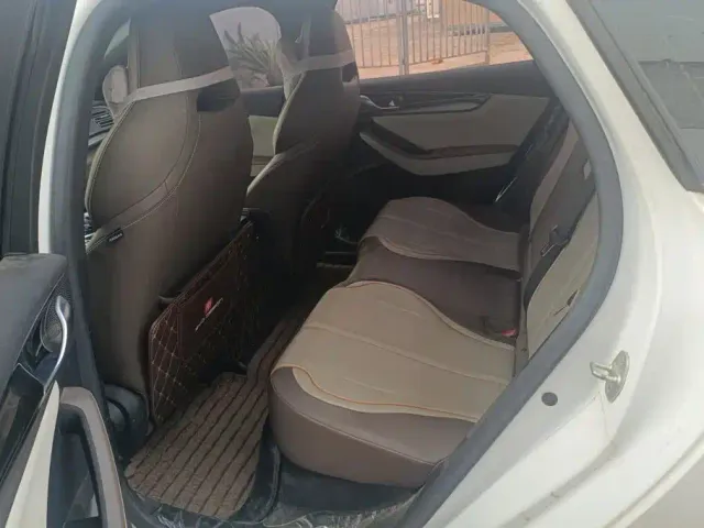 BYD Qin PLUS — Фото автомобиля 11