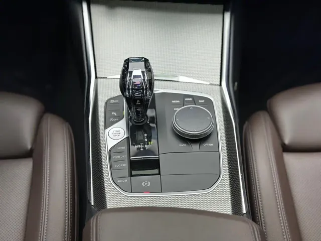 BMW 3 Series — Фото автомобиля 13