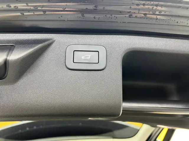 Land Rover Discovery Sport — Фото автомобиля 20