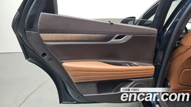 Genesis G80 Бензин 2.5 турбо AWD — Фото автомобиля 21
