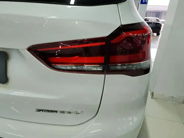 BMW X1 — Фото автомобиля 7