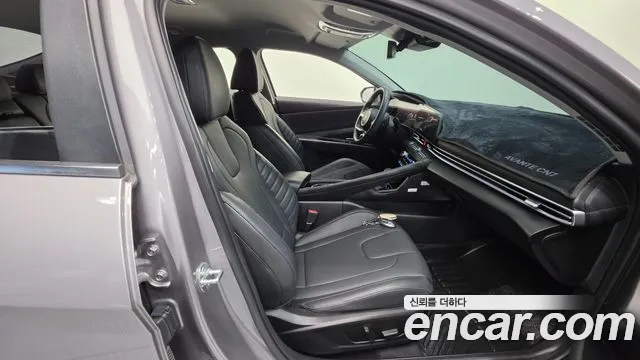 Hyundai Avante CN7 — Фото автомобиля 15