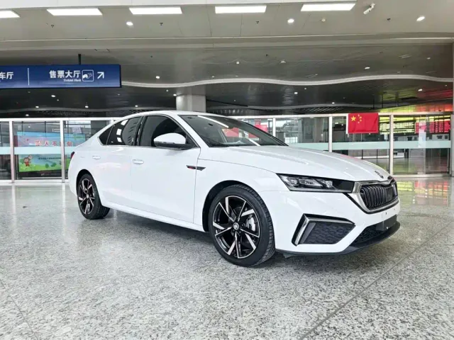 Skoda Octavia — Фото автомобиля 3