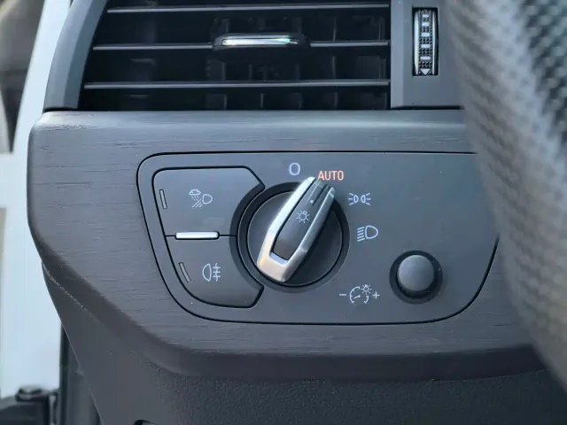 Audi A4L — Фото автомобиля 15