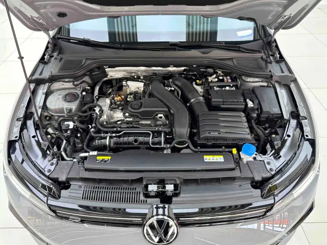 Volkswagen Golf — Фото автомобиля 7