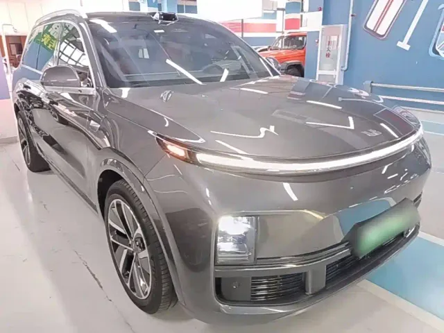 Li Auto L9 — Фото автомобиля 3