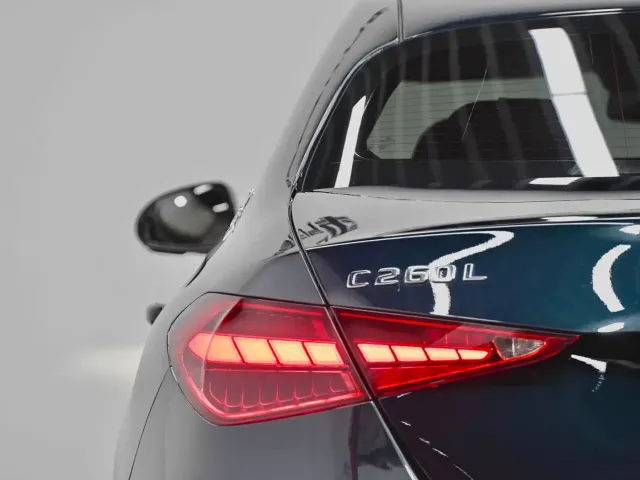 Mercedes-Benz C-Class — Фото автомобиля 9