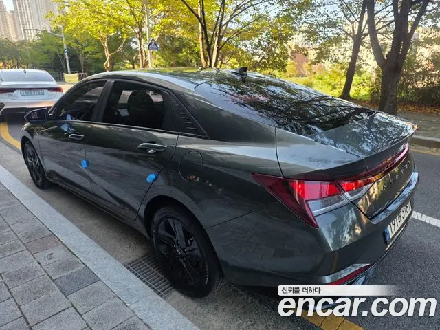 Hyundai Avante CN7 — Фото автомобиля 4