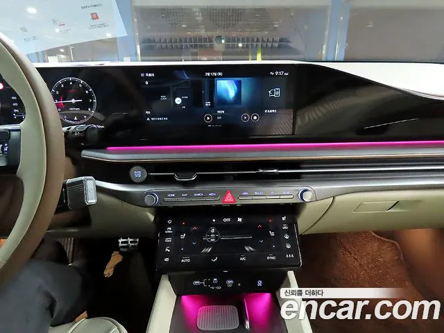Hyundai Grandeur Grandeur (GN7) 2.5 Бензин 2WD — Фото автомобиля 16